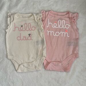 GAP Infant Bodysuit Set - Pink & Cream "Hello Mom" & "Hello Dad"